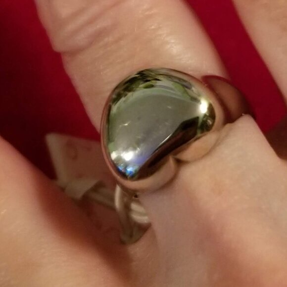 NWT Sterling silver puffy heart ring, size 5.5 - Picture 3 of 12